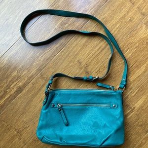 LIKE NEW MERONA CROSSBODY BAG
